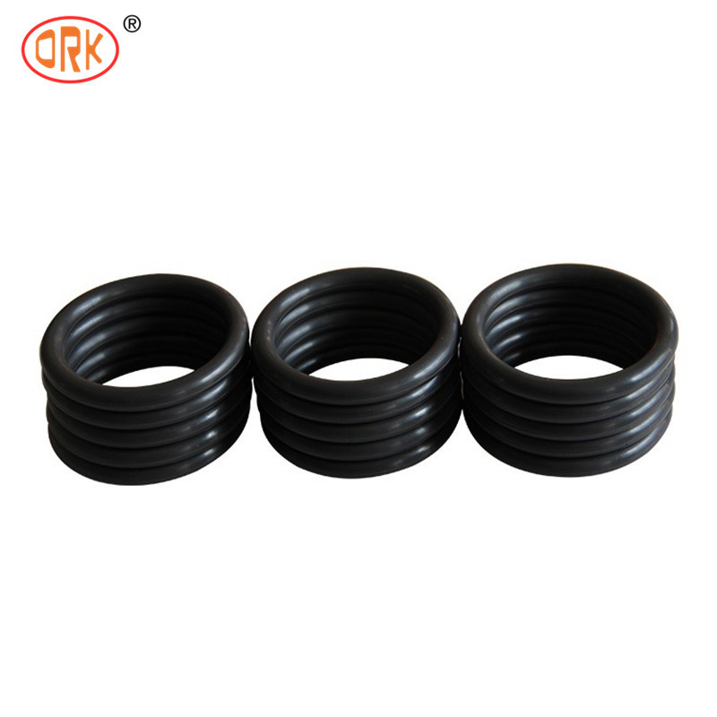 Schwarz hervorragende Ölfestigkeit NBR 70 O Ring Schmiermittel NBR Ring für mechanische Wasserpumpe