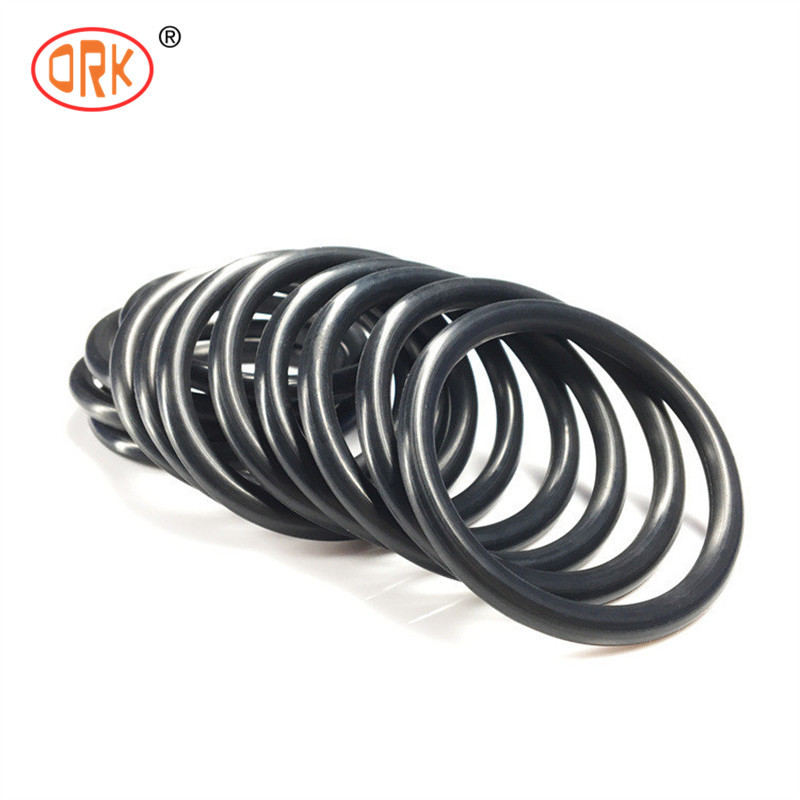 Schwarz hervorragende Ölfestigkeit NBR 70 O Ring Schmiermittel NBR Ring für mechanische Wasserpumpe